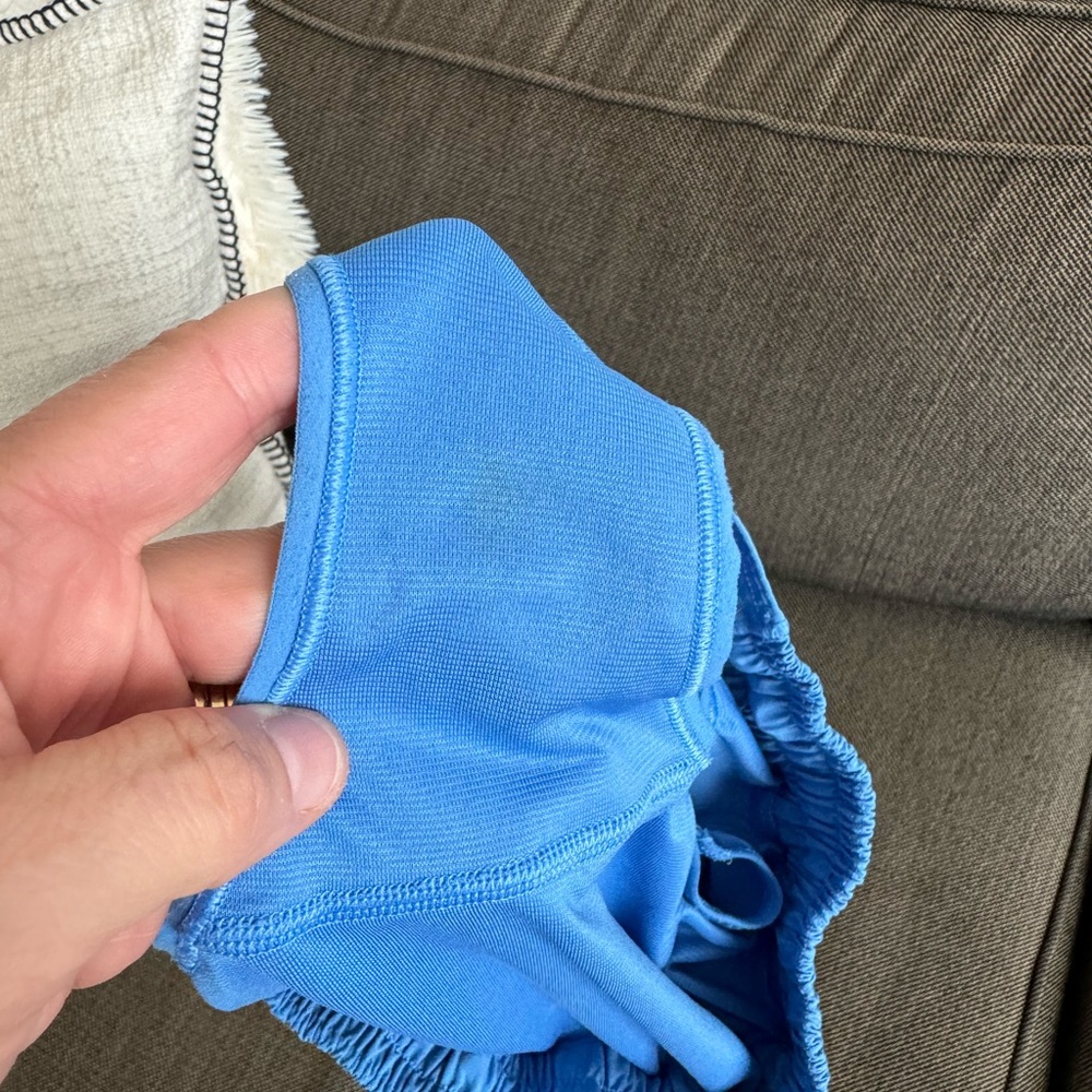 Lululemon - Picture 5 of 7